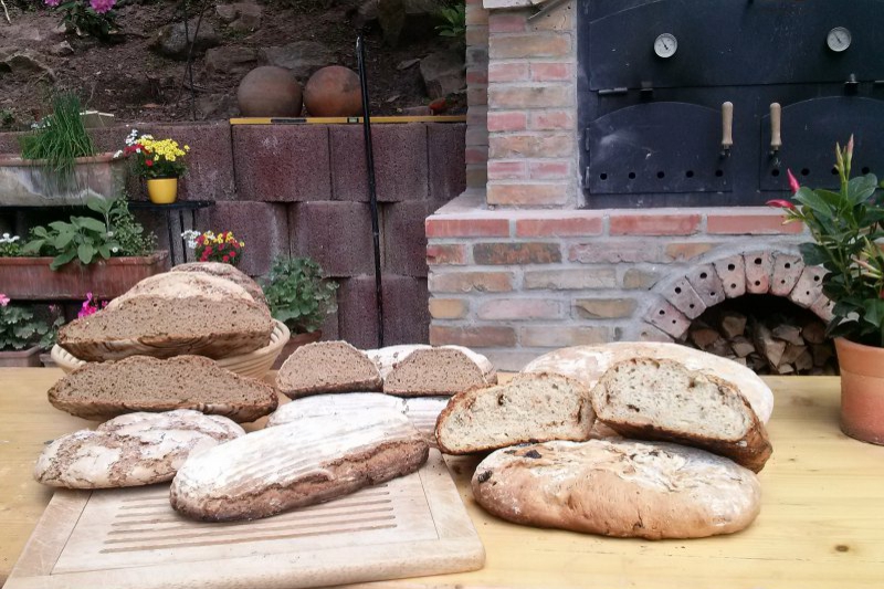 frisch-aus-dem-holzbackofen