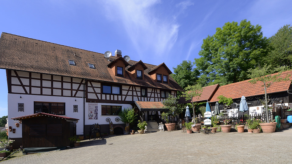 Landgasthof Schöne Aussicht Weiher - Mörlenbach-Weiher im Odenwald